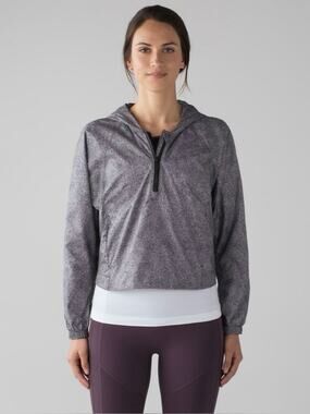 🆕 NWOT Lululemon I Put A Shell On You Crop Jacket Lightweight Pullover Hood 6